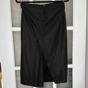 Ungaro Fever Size 42. Elegant Black Women's Skirt